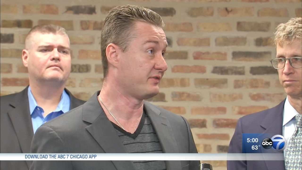 Man wrongly convicted in fatal arson sues Chicago Police