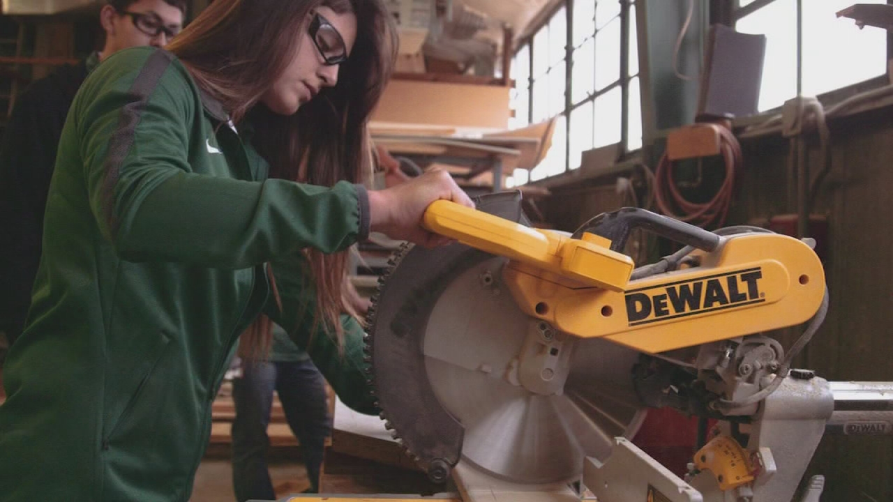 Students building futures at Dinuba High's Engineering and Construction Management Academy