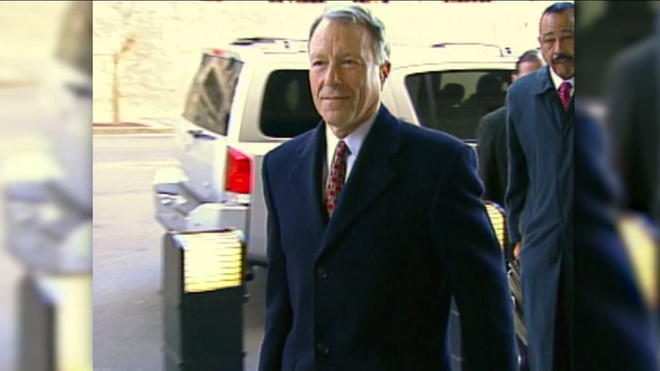 Trump pardons former Cheney aide Scooter Libby