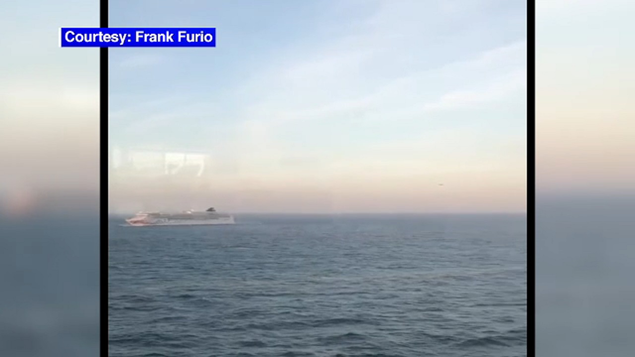 Search for man who jumped from cruise ship