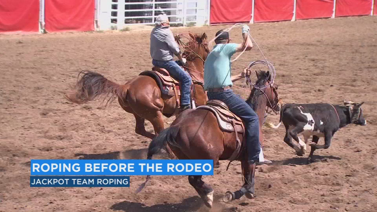 Jackpot roping kicks off Clovis Rodeo