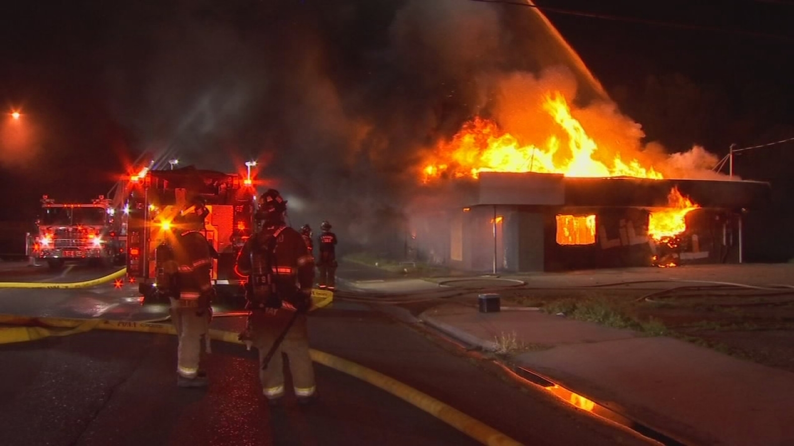 Firefighters say fire was 3rd one at abandoned home in Central Fresno ...