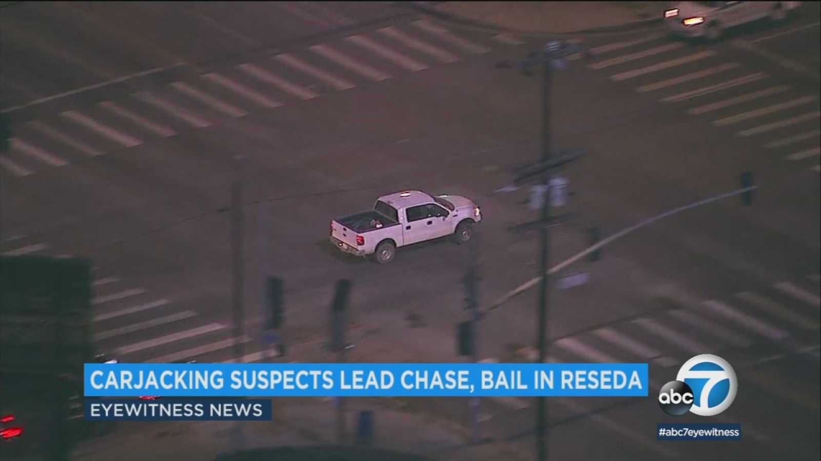 2 Carjacking Suspects In Custody After Bailing Out Of Truck When Chase Ends In Reseda Abc7 Los 