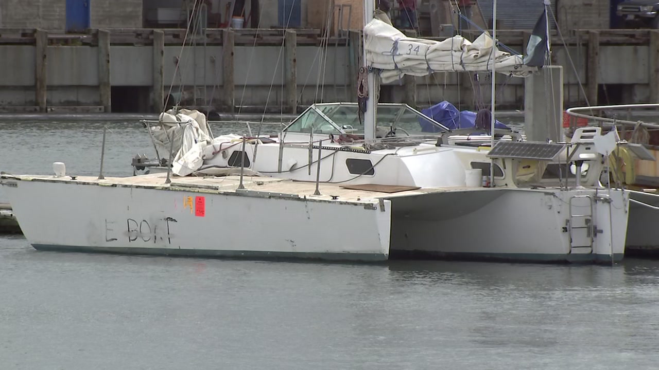 Man who anchored boat at Aquatic Park without permit says he'll decide when it moves