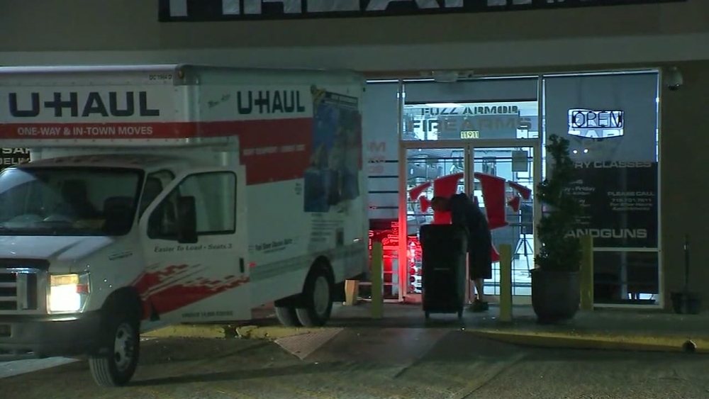 Burglars target west Houston gun store 21 times in 6 years
