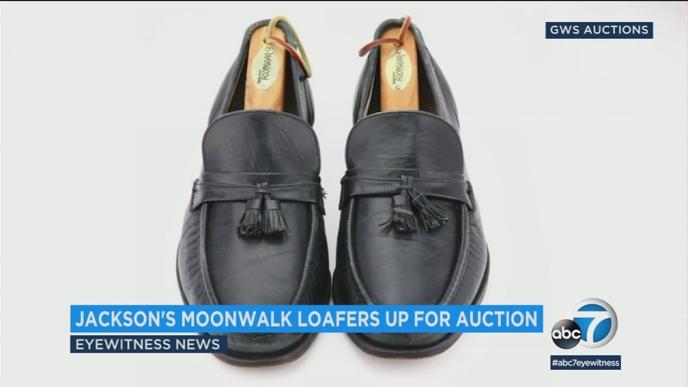 Michael Jackson's moonwalk shoes to be auctioned
