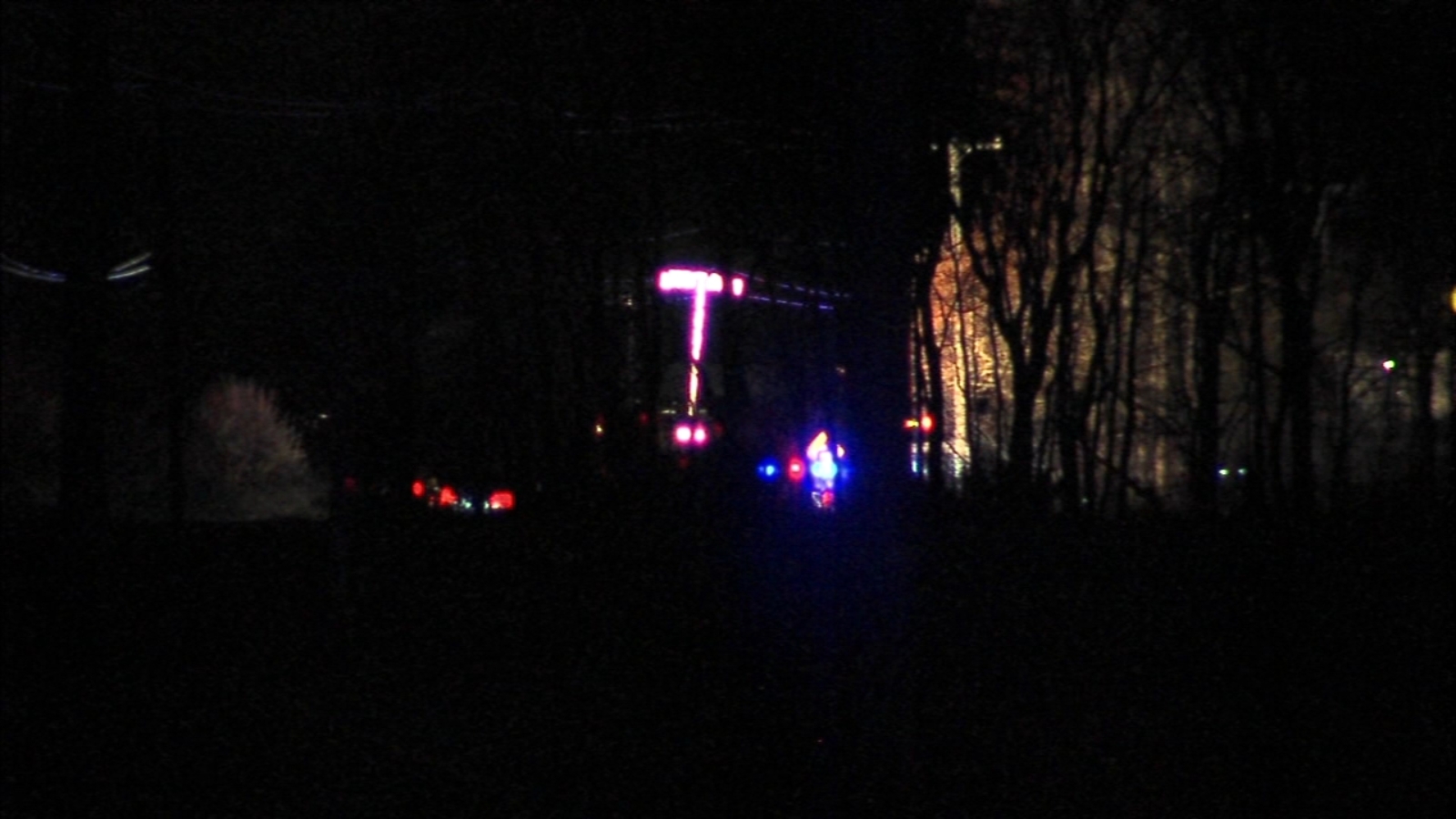 2 ejected from vehicle in West Windsor, New Jersey crash 6abc