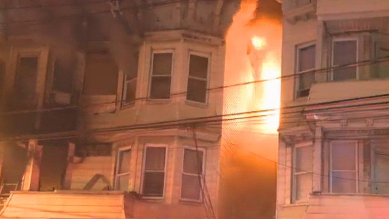 4-alarm fire in Jersey City kills several cats, 1 rescued; several families displaced