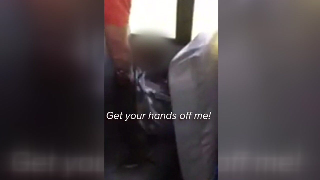 Investigation into teacher who dragged student off school bus