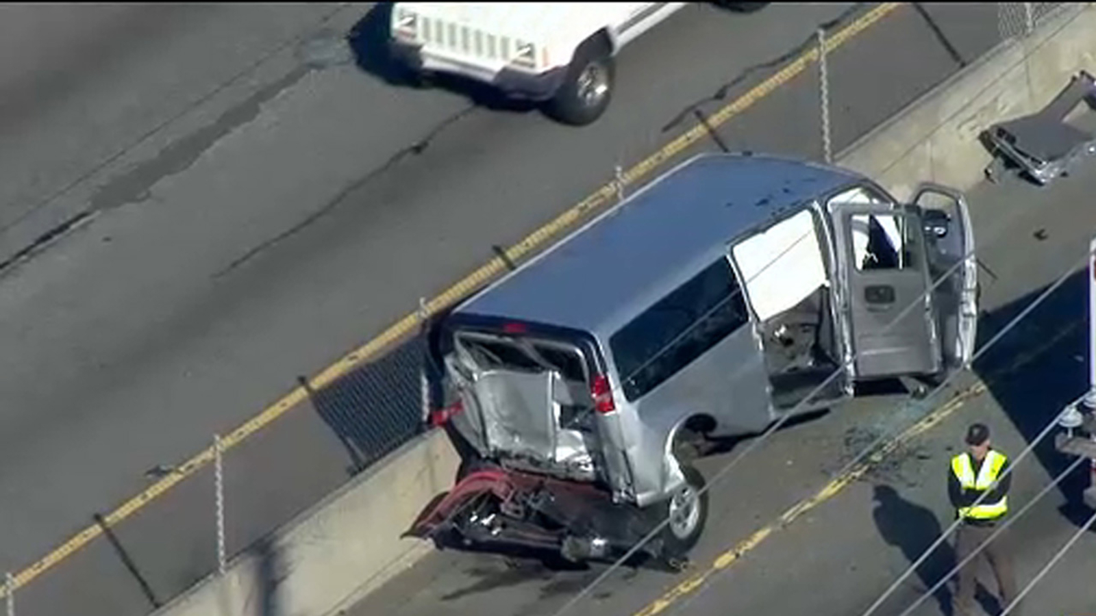 Multiple vehicle crash leaves 1 dead during rush hour in Little Falls