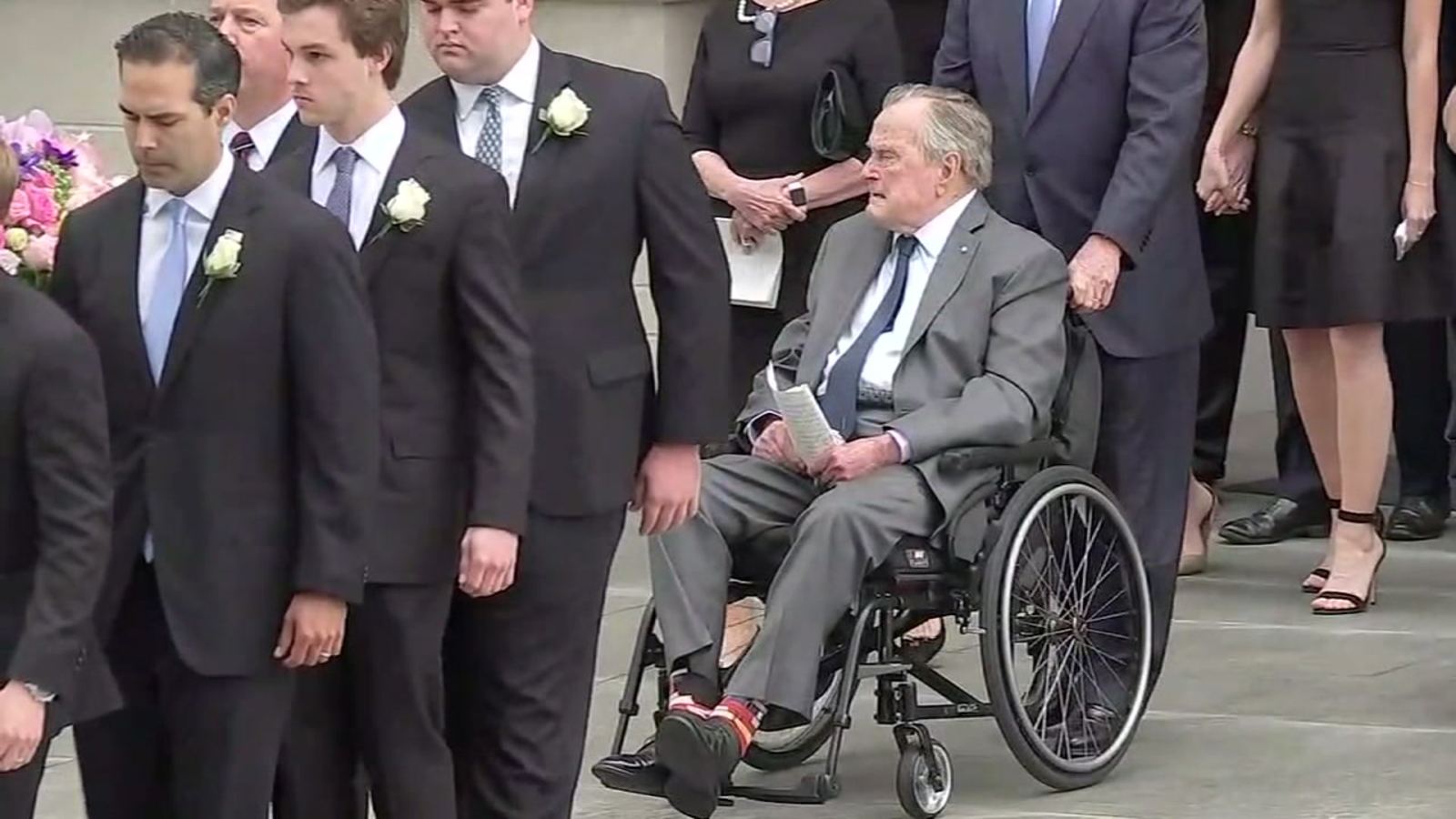 George H W Bush Is Alert And Talking As He Moves Out Of Intensive Care At Houston Methodist Hospital Abc7 San Francisco