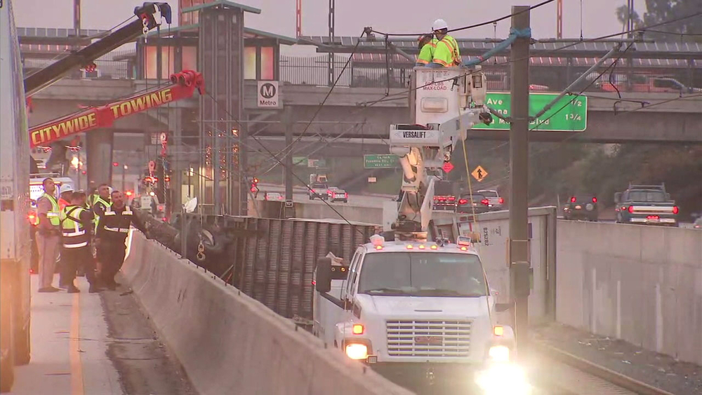 Big rig blocking Metro tracks, 210 Fwy lanes in Pasadena
