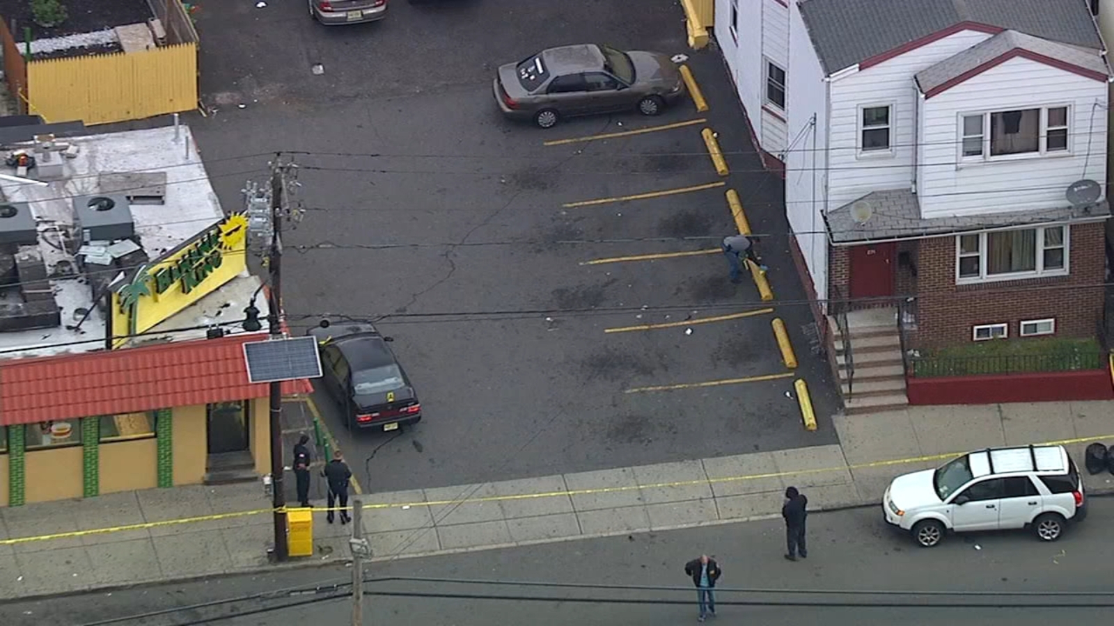 2 shot in Banana King parking lot dispute in Paterson ABC7 New York