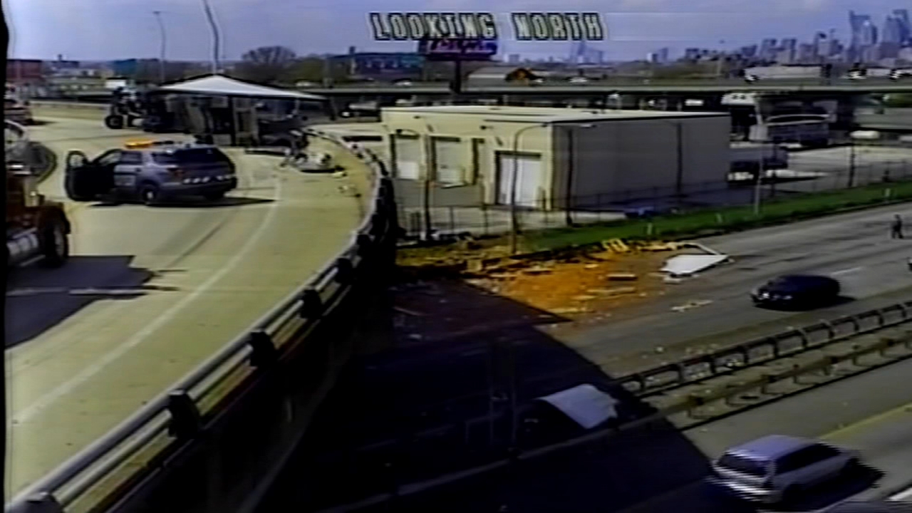 SUV passenger killed in crash on I-95 near Walt Whitman Bridge
