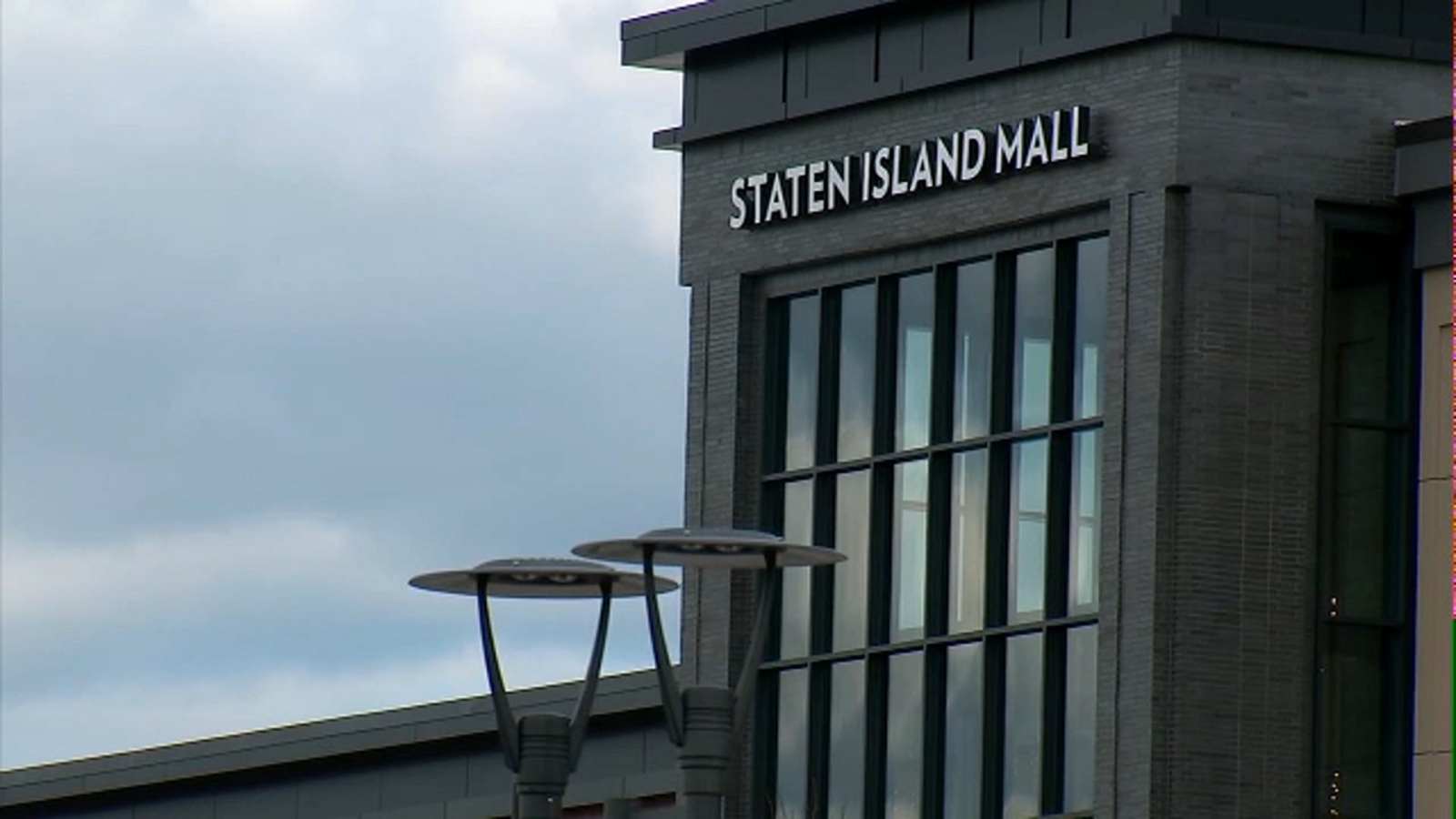 lady foot locker staten island mall