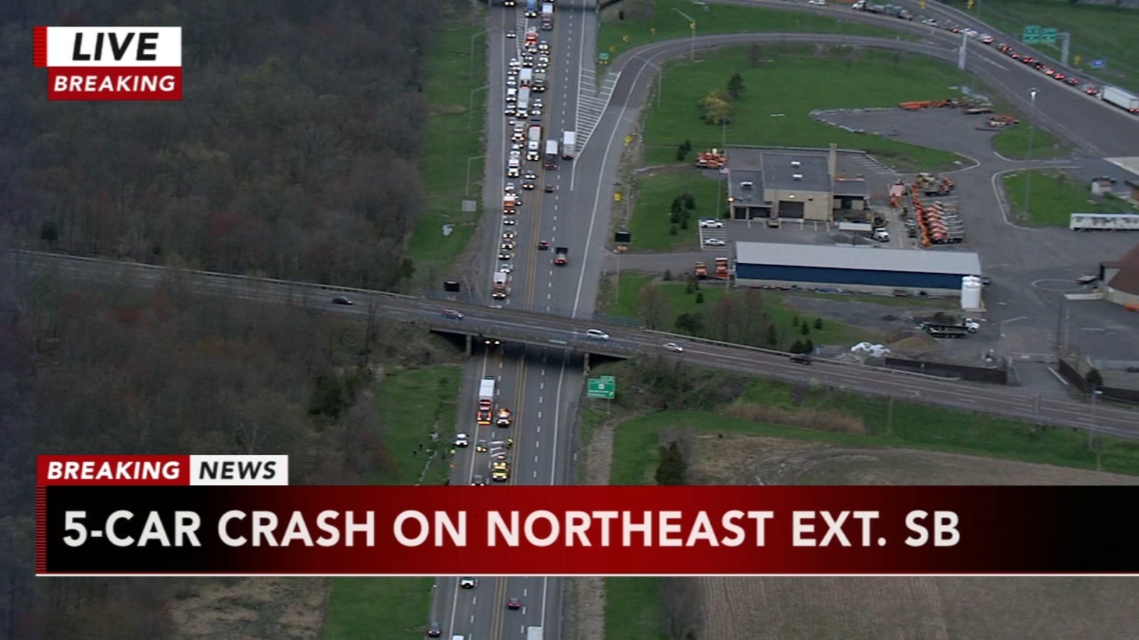 5 vehicles involved in Northeast Extension crash - 6abc Philadelphia