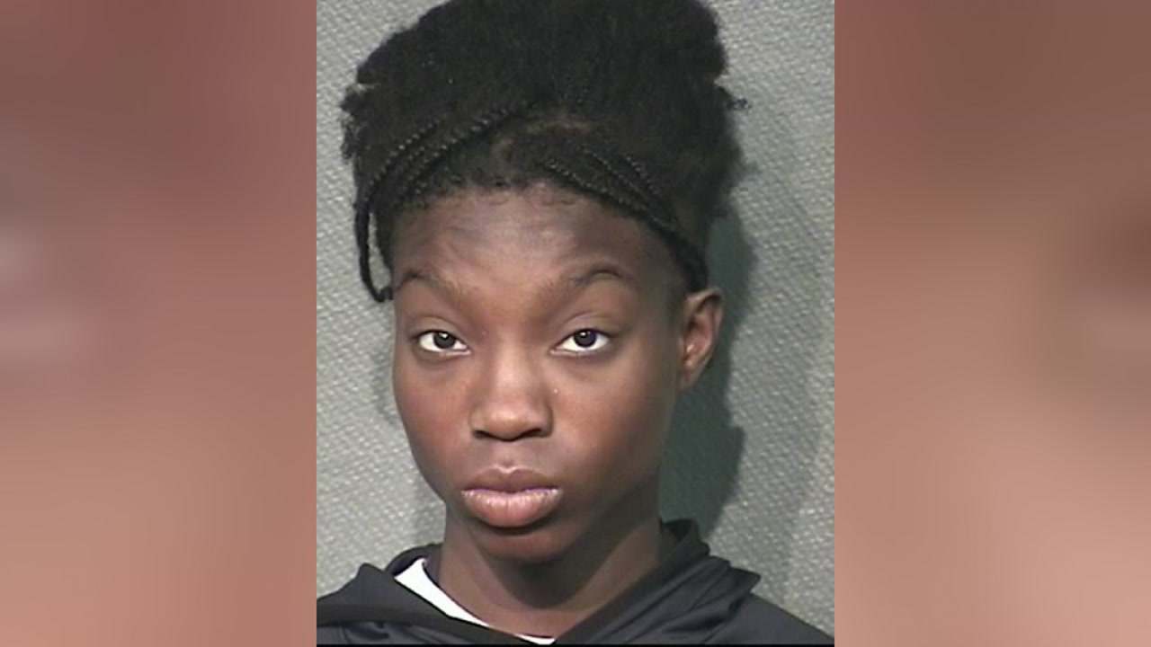 Evicted woman allegedly left her 2 children in hot apartment