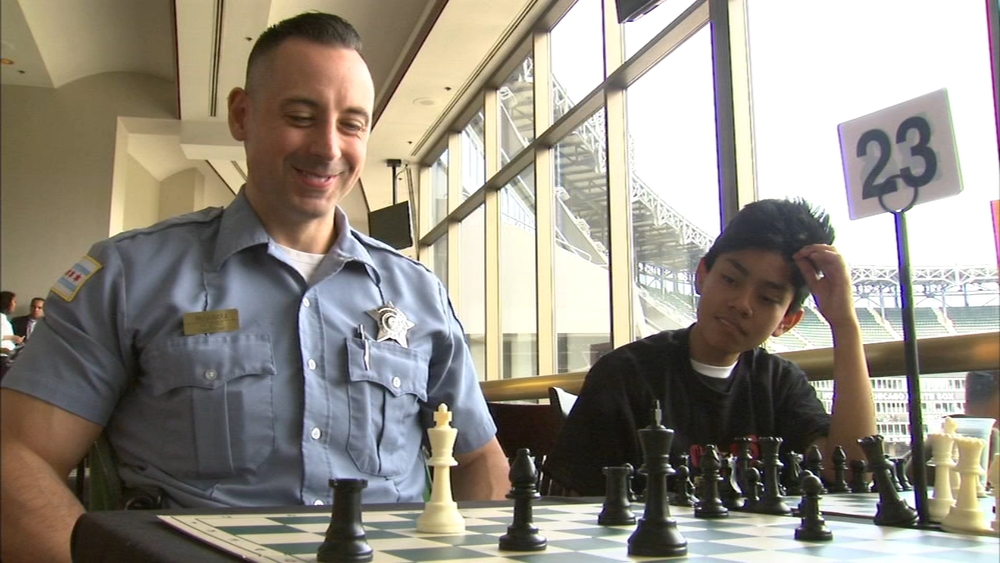 Chicago police take on CPS students in chess challenge