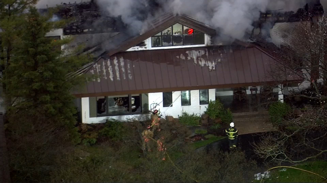Lightning strike may have caused massive Barrington Hills fire