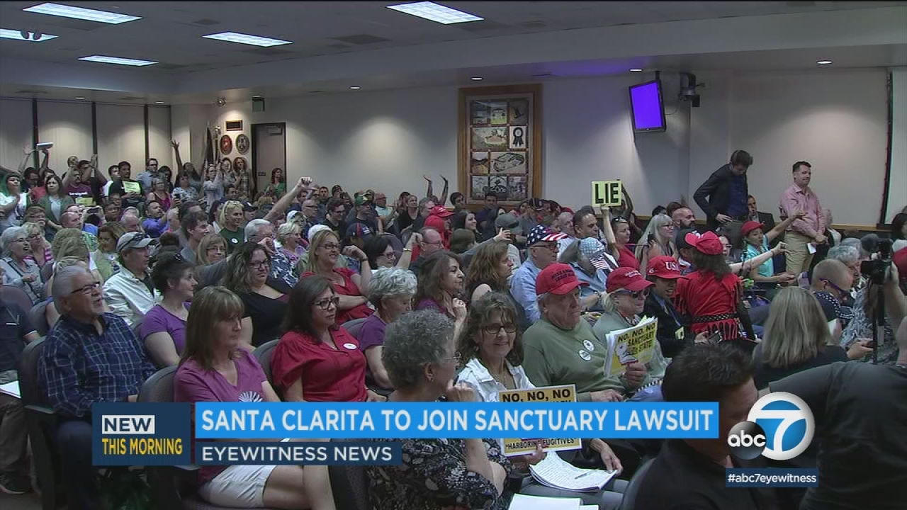 Santa Clarita council votes to opt out of sanctuary state law