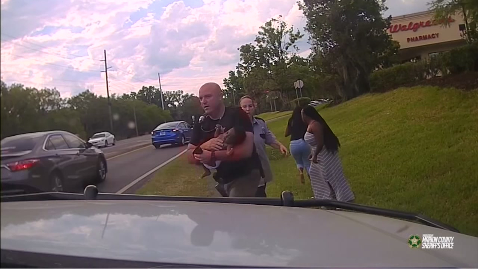 Dashcam video shows Florida deputy saving baby's life ABC13 Houston