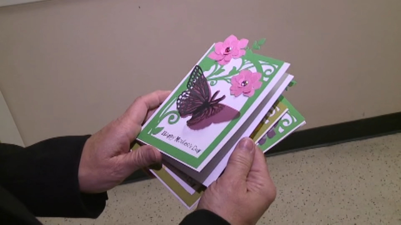 Moms with preemies receive Mother's Day cards