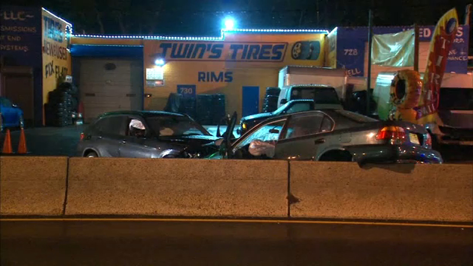 3 hurt, 1 critically, in accident in Jersey City, New Jersey ABC7 New