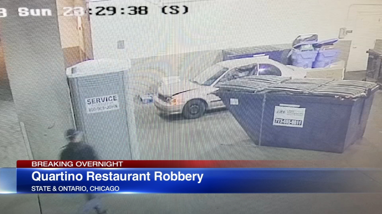 Employee robbed at gunpoint Quartino restaurant in River North