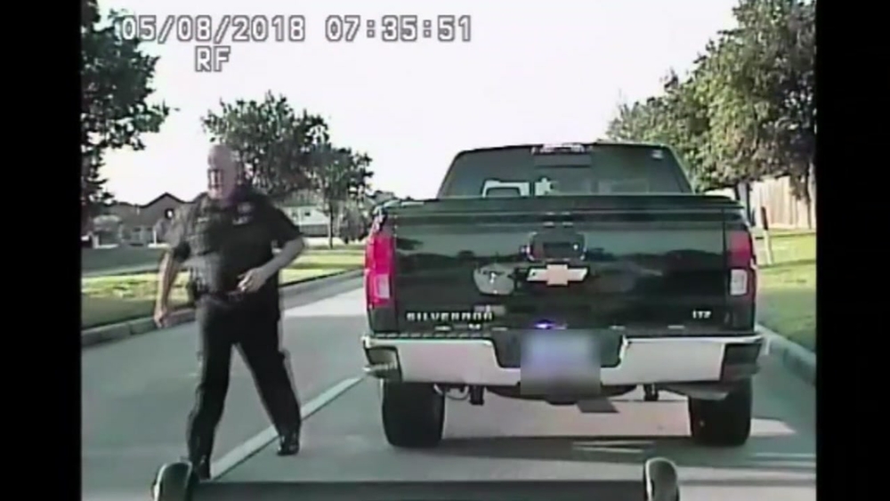 Drivers react after video shows Pct. 4 Constable pulled over for running red light