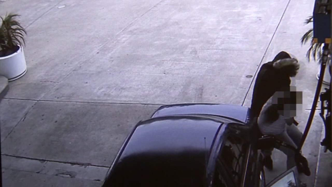Spike in gold chain robberies targeting East Indian women in Fremont