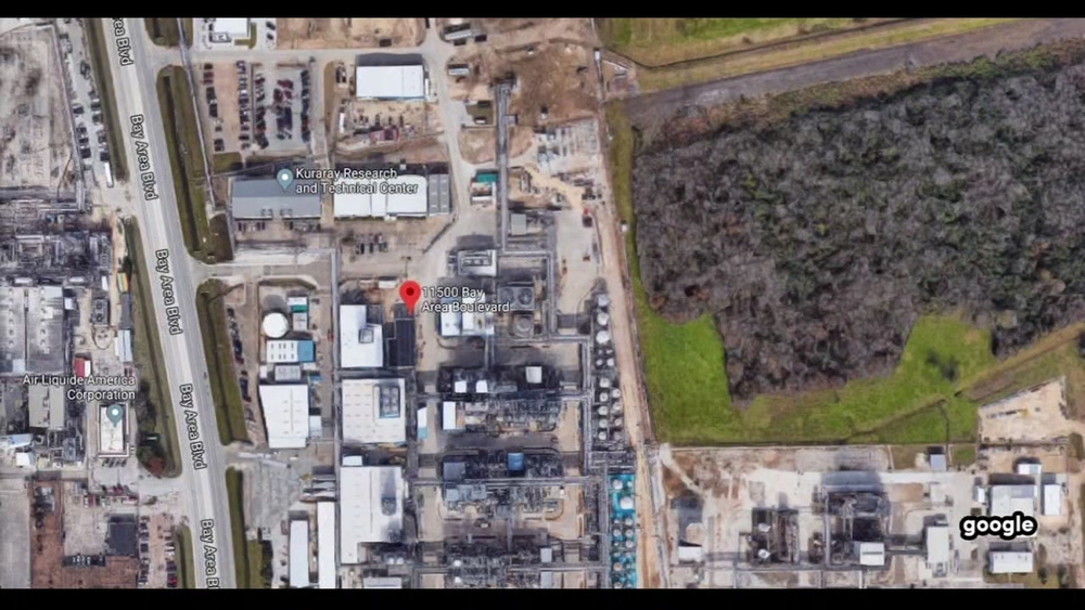 Explosion reported at plant in southeast Harris County