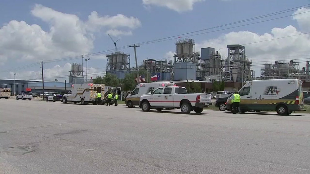 22 injured after flash fire at plant near Pasadena