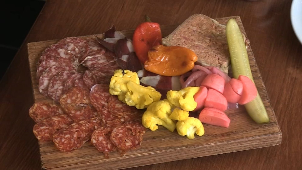 Hungry Hound: Frunchroom