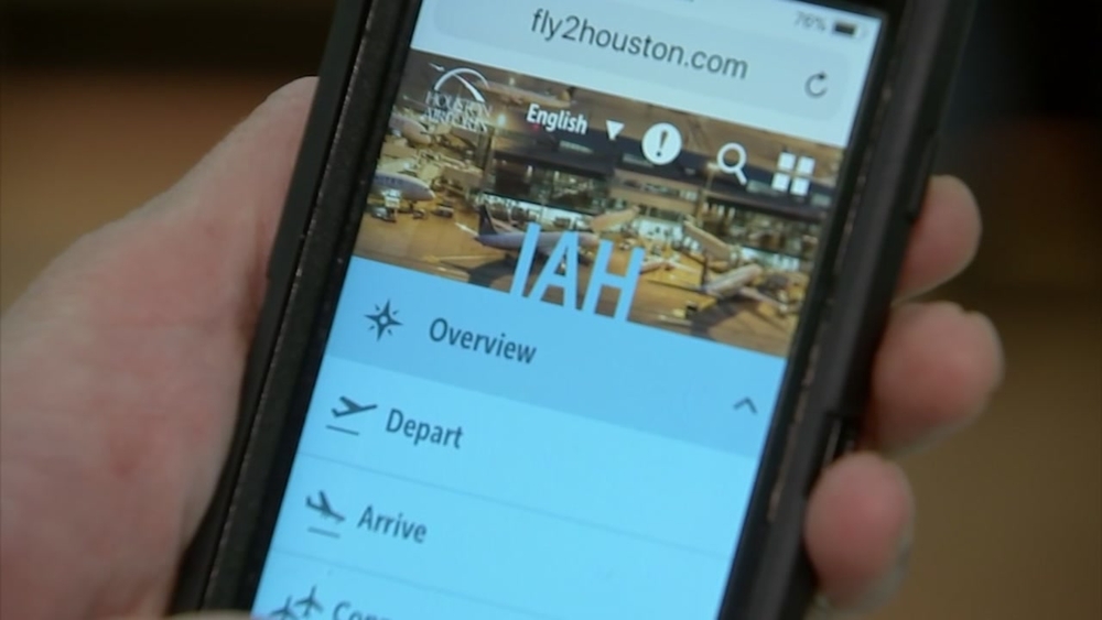 Navigating Houston airports new technology