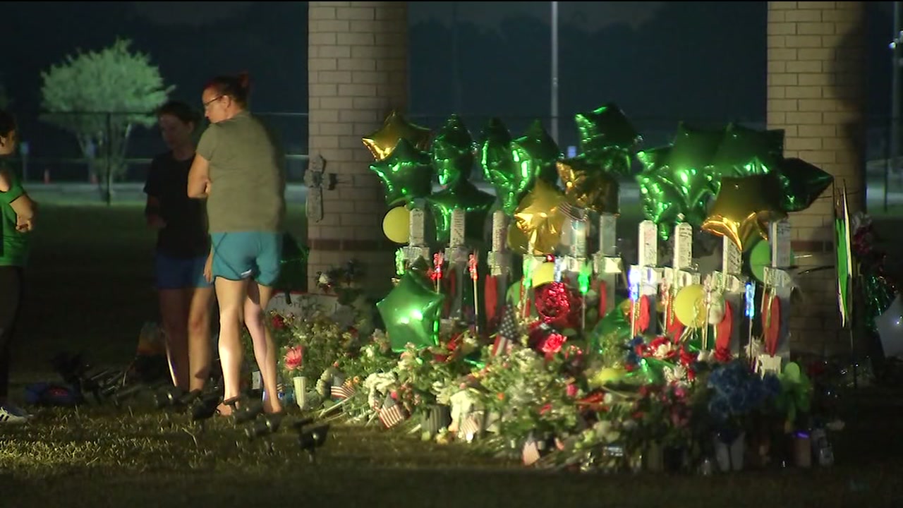 Rockets to host Santa Fe HS seniors and honor victims at game 5