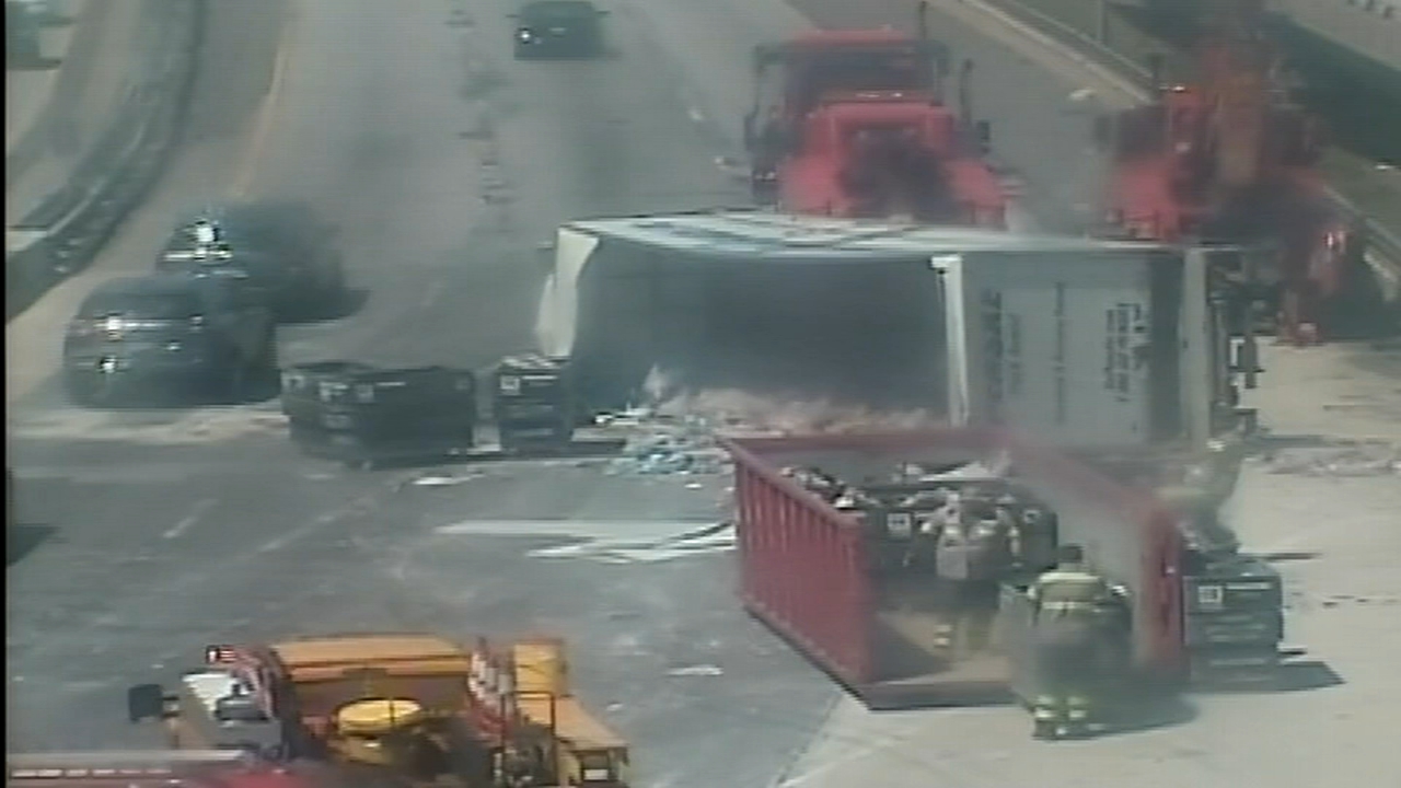 Truck flips on Interstate 95 northbound in South Philadelphia