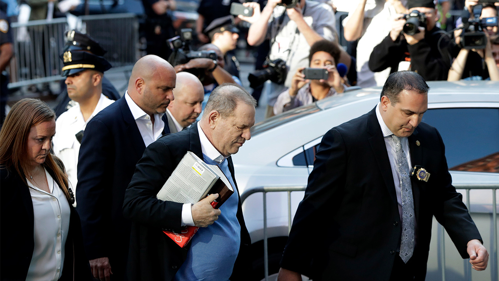 Harvey Weinstein turns himself in to NYPD
