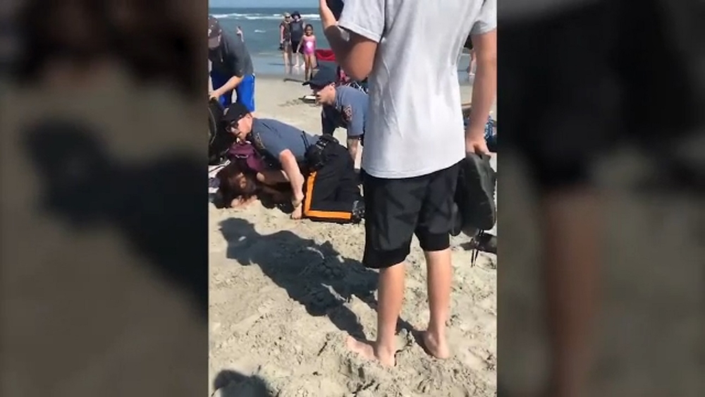 Video shows officers punching woman in head on Jersey Shore beach