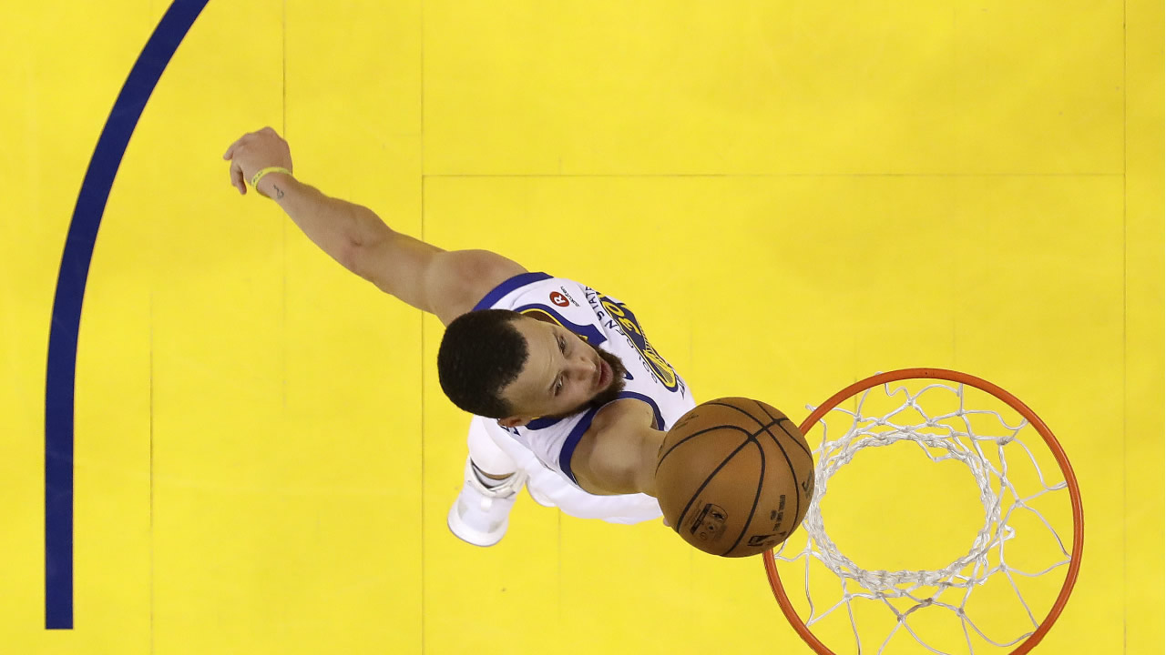 Warriors' Steph Curry gives LeBron James a shout out