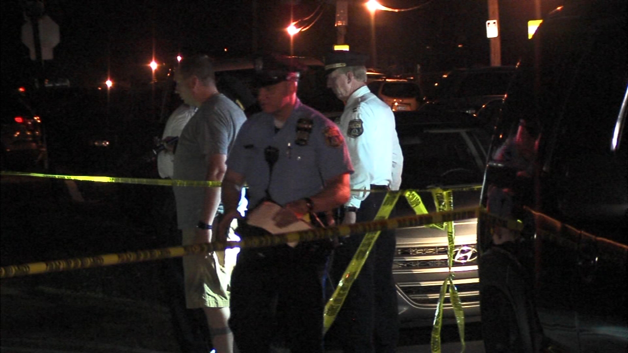 Masked suspect shoots man in NE Phila. driveway