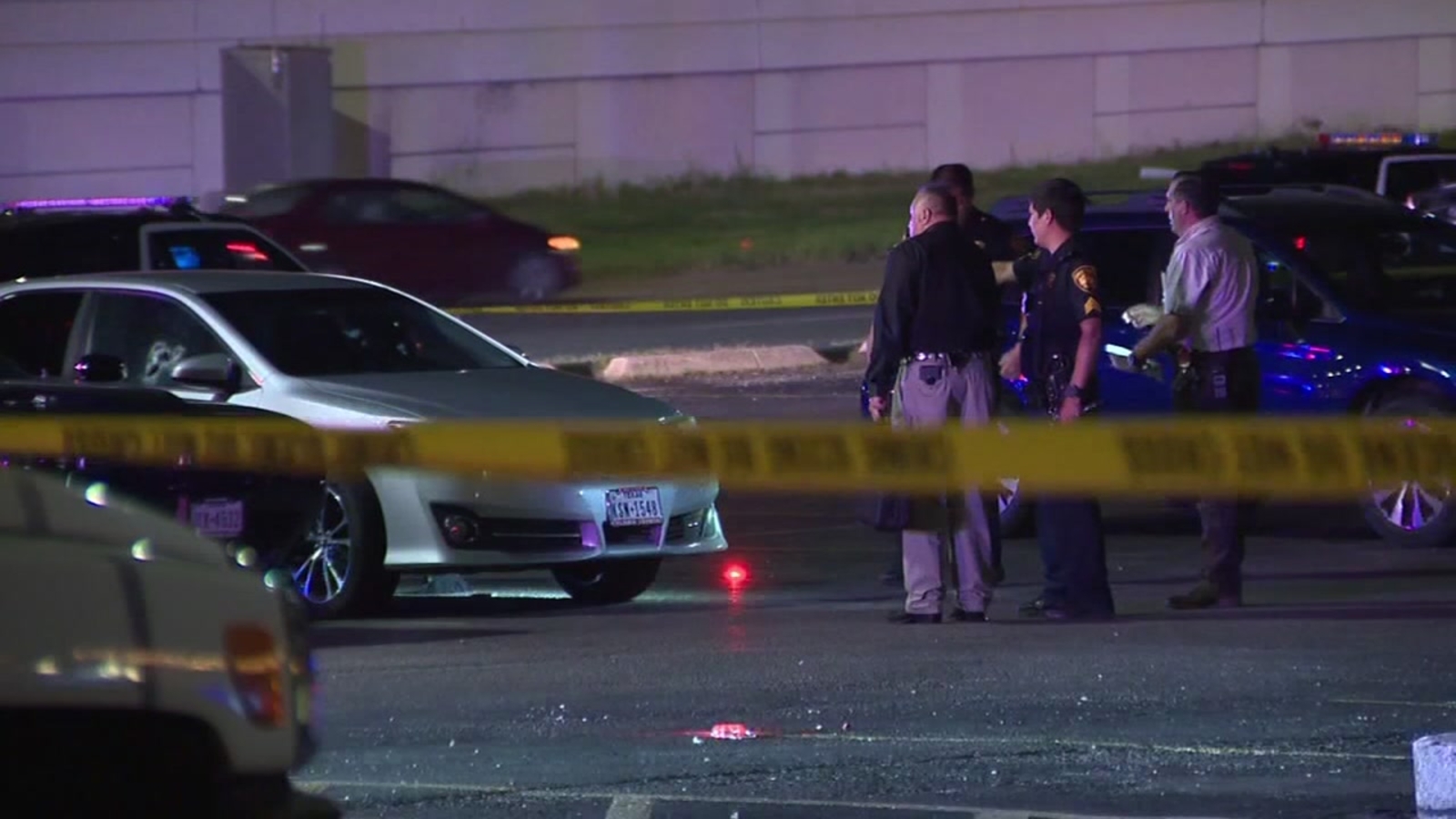 San Antonio police officer shot after driver says he allegedly cut him off ABC13 Houston