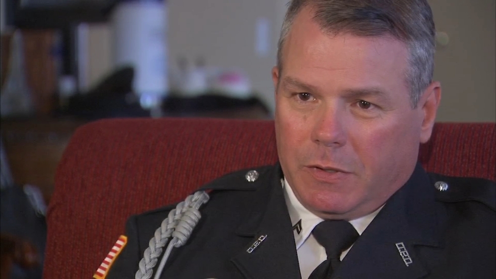 Dixon police officer who prevented school shooting honored