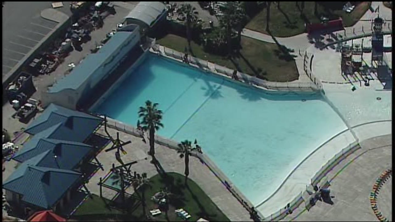 12 year old girl nearly drowns inside raging waters park in san jose raging water san jose