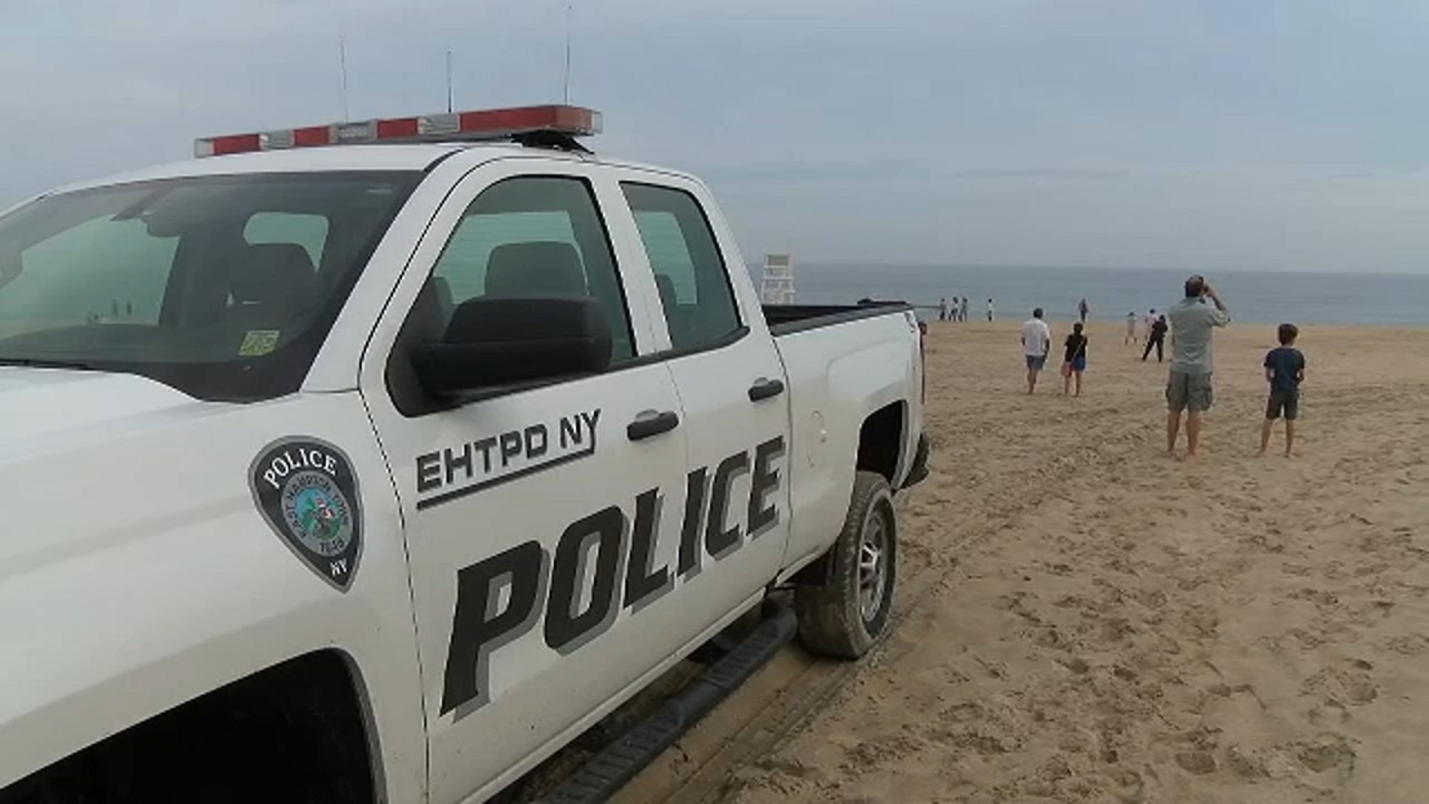 2 bodies recovered after small plane crashes off of Long Island beach