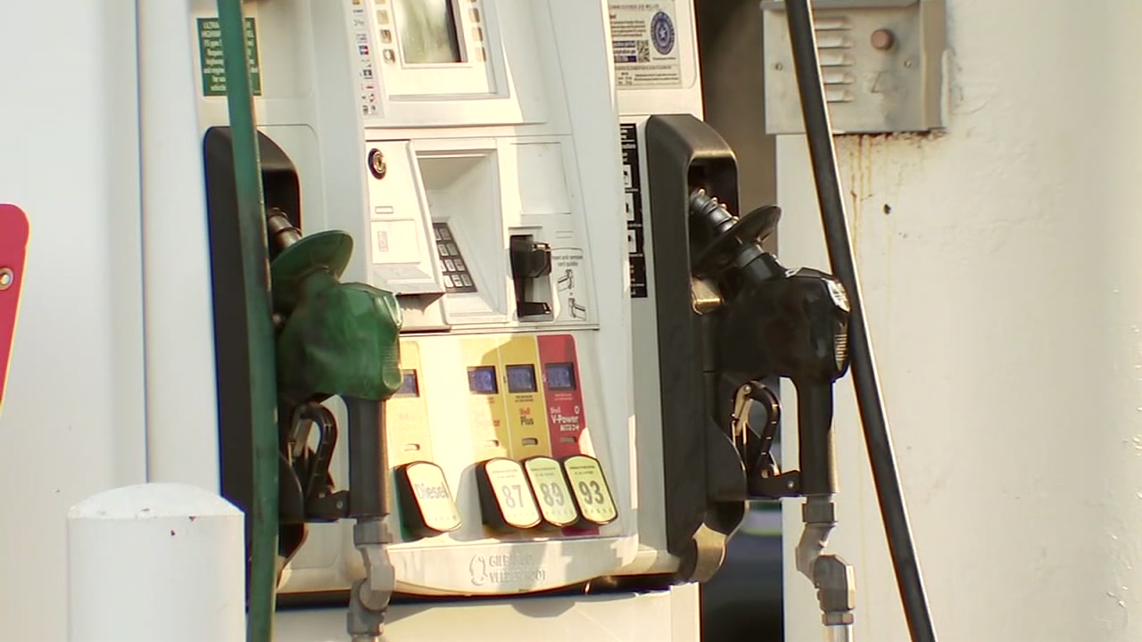 Police say credit card skimmers found at gas station in Museum District