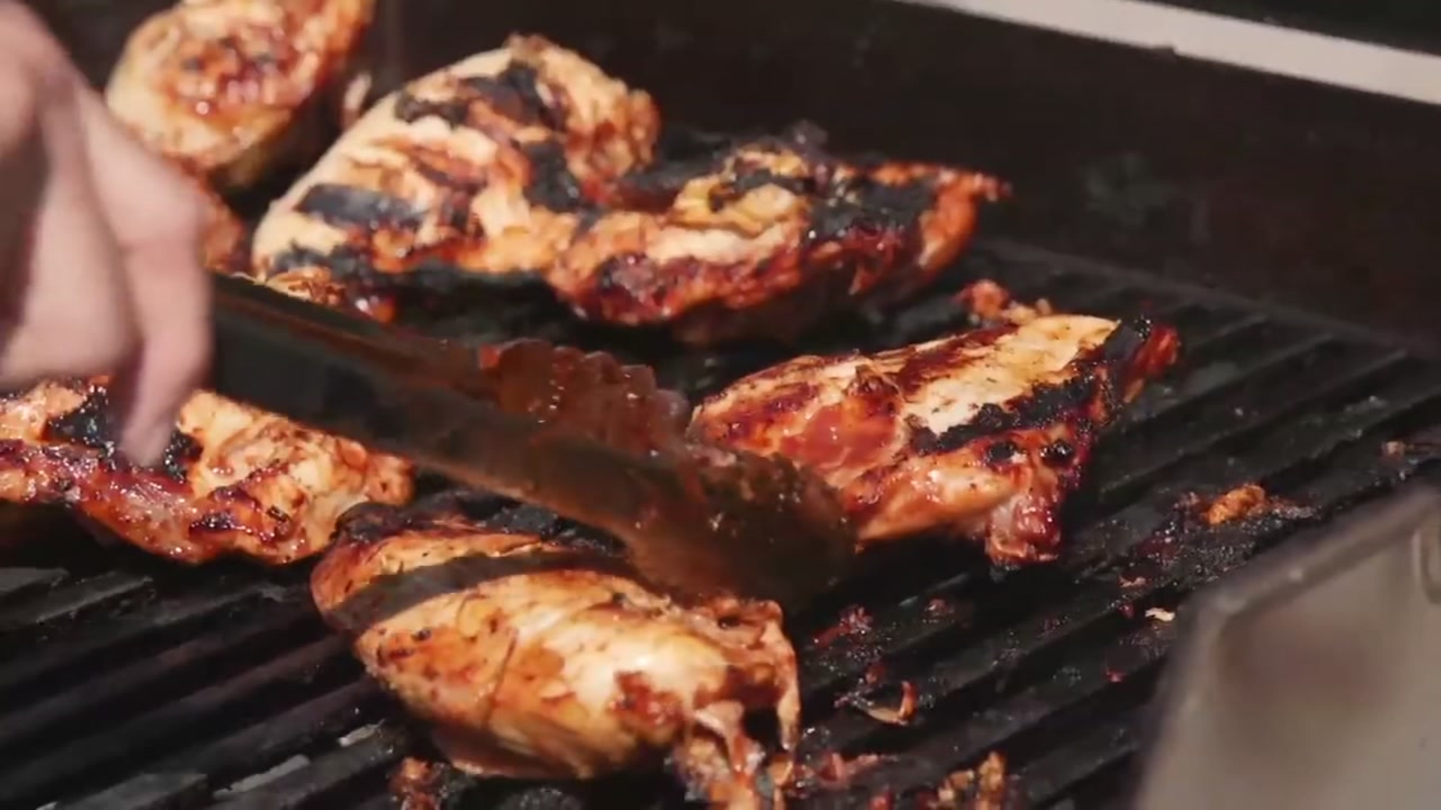 Let's cook! Which BBQ brushes work best on the grill ABC13 Houston