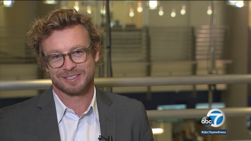 Actor Simon Baker directs first feature film, 'Breath'