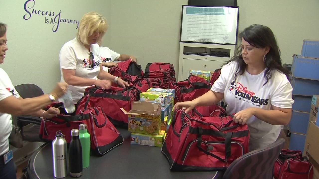 Disney employees give back with VoluntEARS program