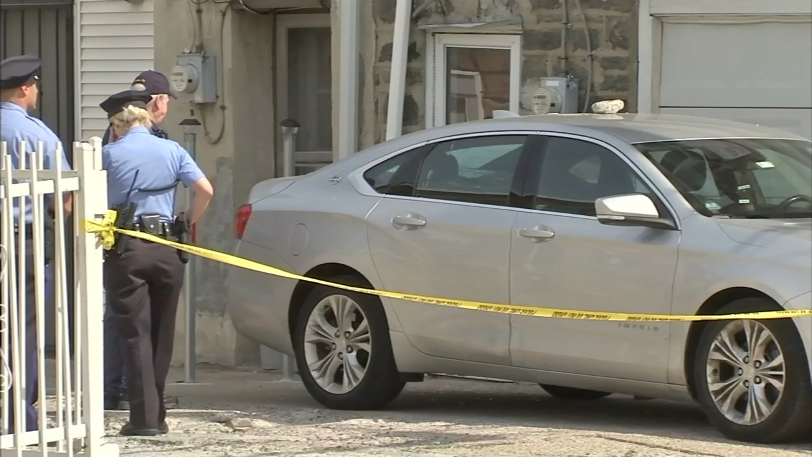 Suspect in custody after shootout with police in Oxford Circle section ...