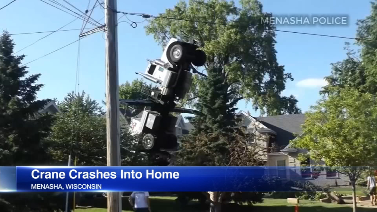 Crane crashes into Wisconsin home